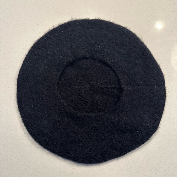 Barrett - Picture 2 of 2